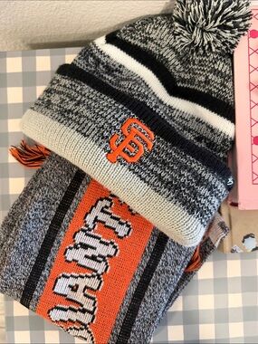 San Francisco Beanie and Scarf/stole Set - Gray & Orange